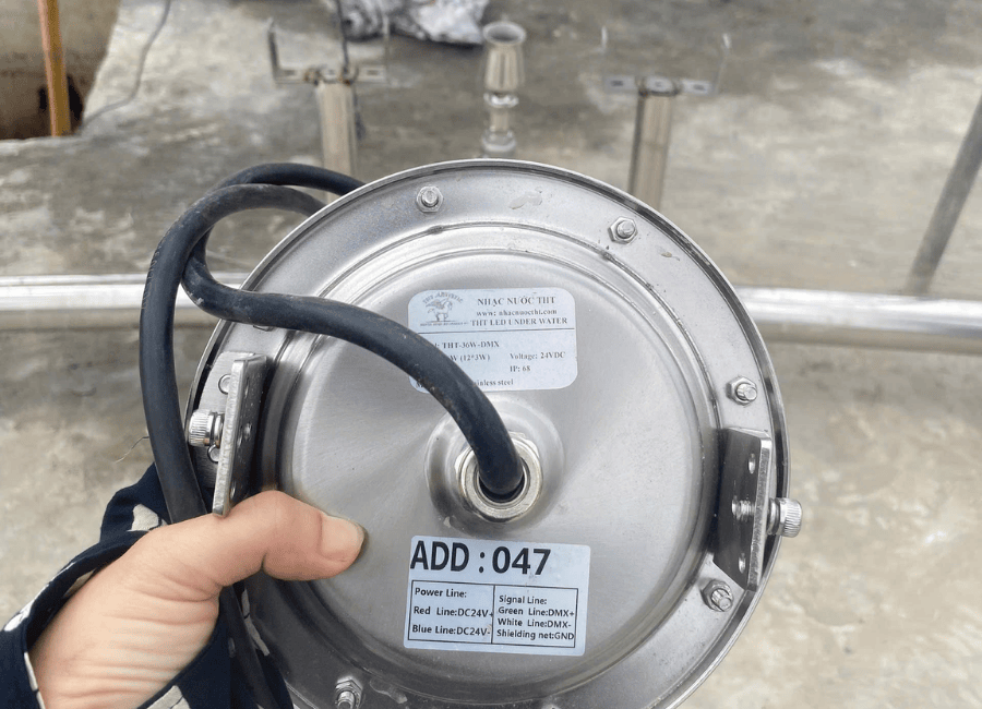 đèn LED âm nước IP68