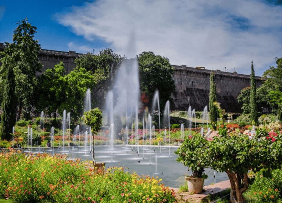 Thi Công Nhạc Nước Sân Vườn